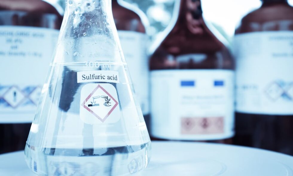 15 Tips for Storing Acids in Your Laboratory