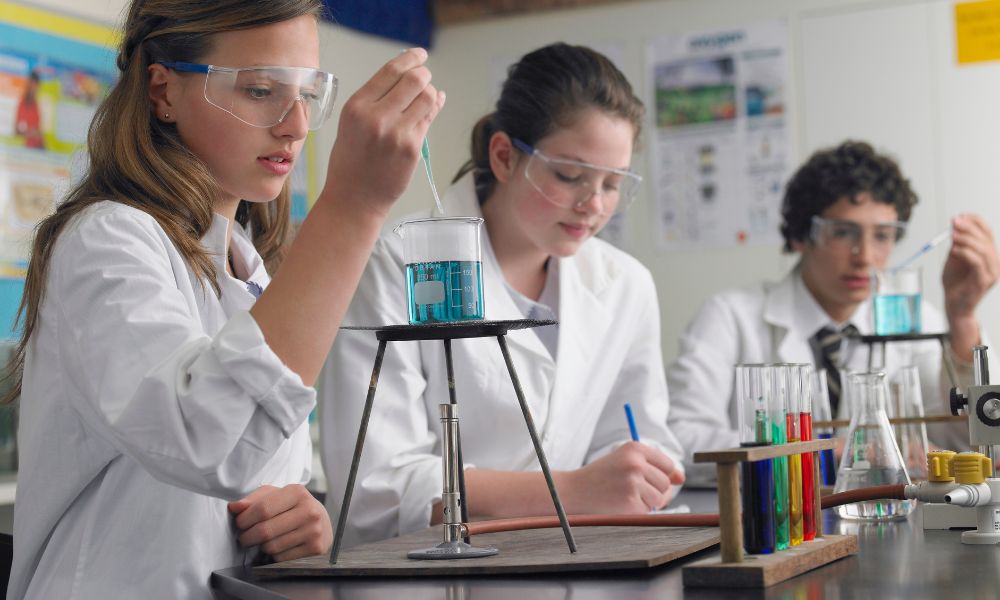 6 Essential Chemicals for a High School Chemistry Lab